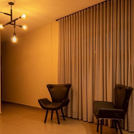 Nasser Residence Гояния Екстериор снимка